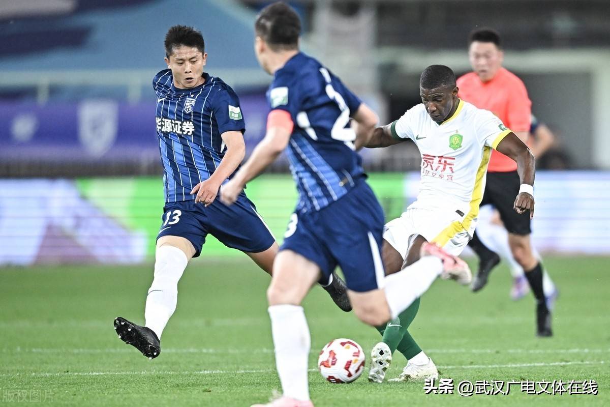 九游体育-马赛关键时刻更衣室发声马德里竞技今晨回应争议，网友：武汉三镇冲刺阶段单刀错失-九游体育